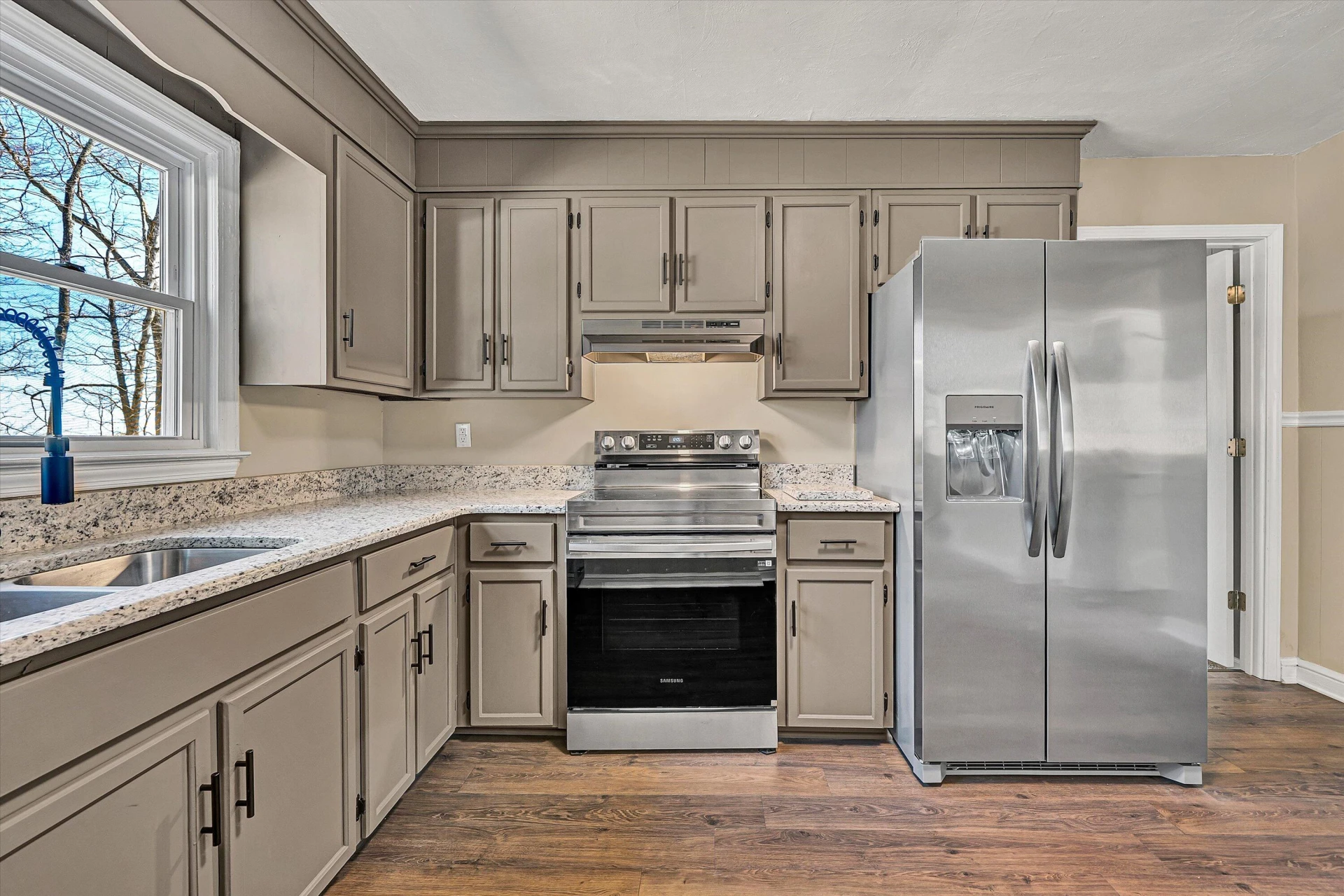 3160 SAWMILL RD - Photo 14