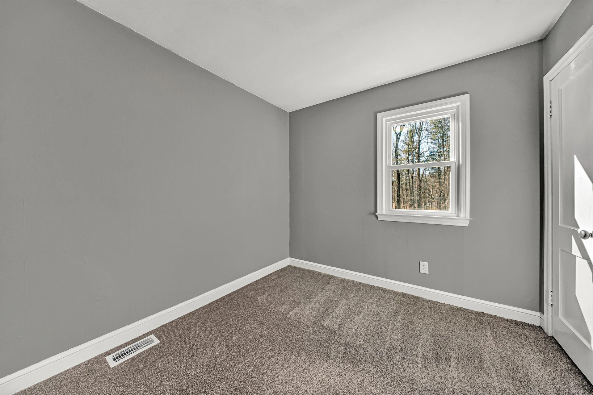 3160 SAWMILL RD - Photo 24