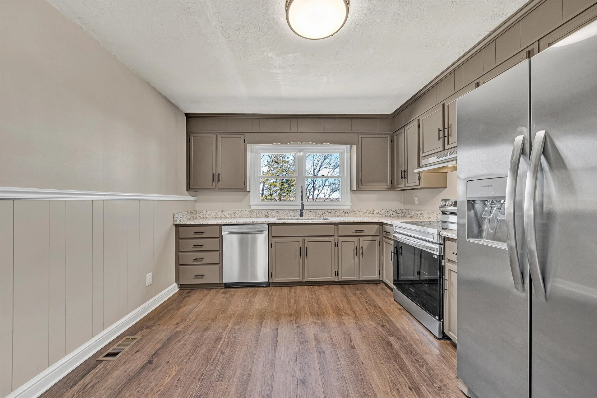3160 SAWMILL RD - Photo 12