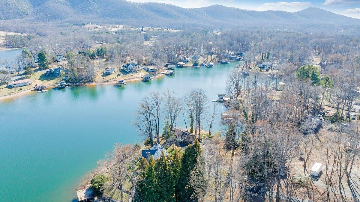188 Hardy CT - Photo 115