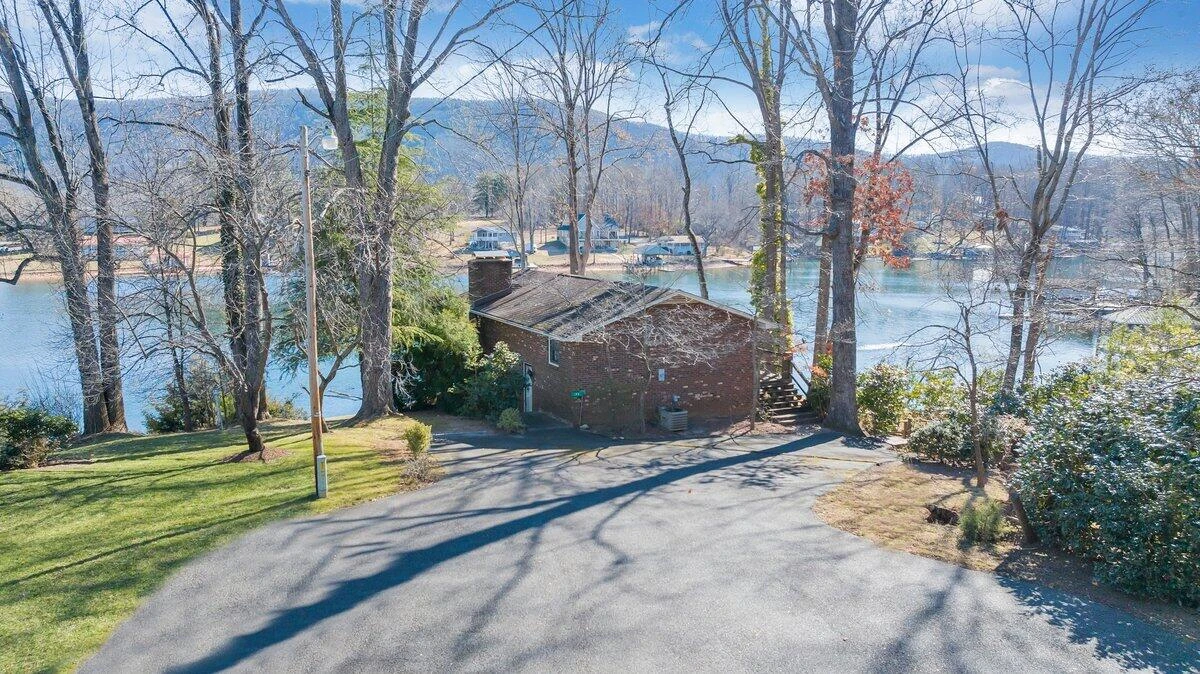 188 Hardy CT - Photo 120