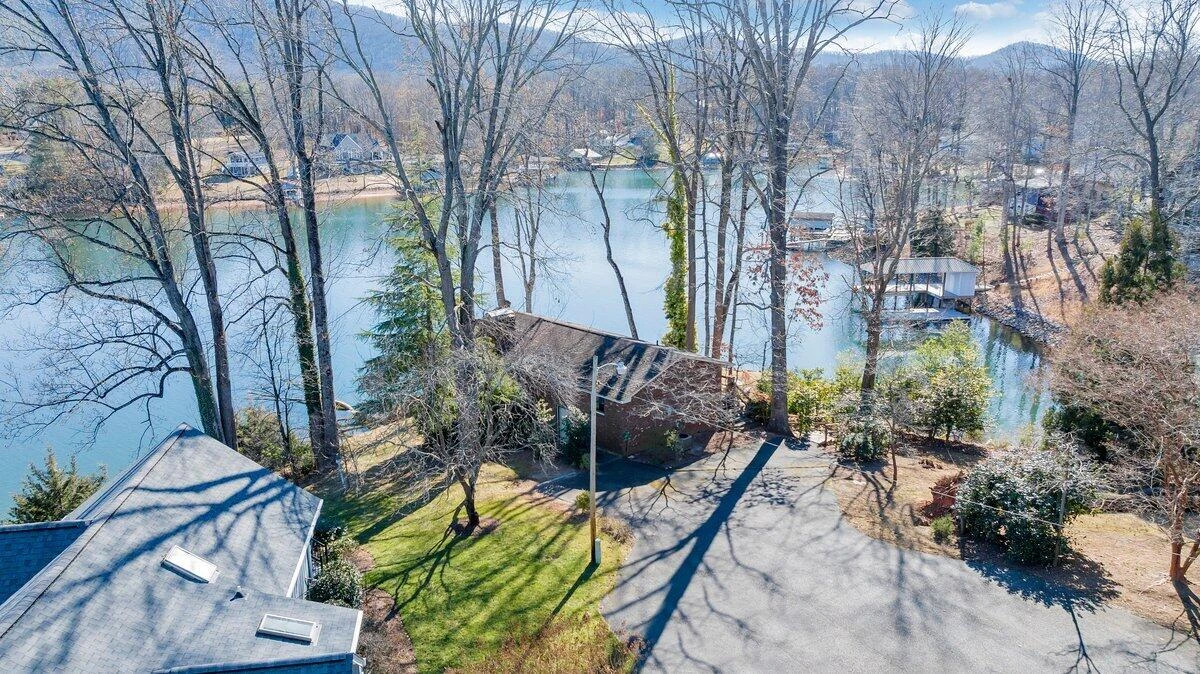 188 Hardy CT - Photo 121