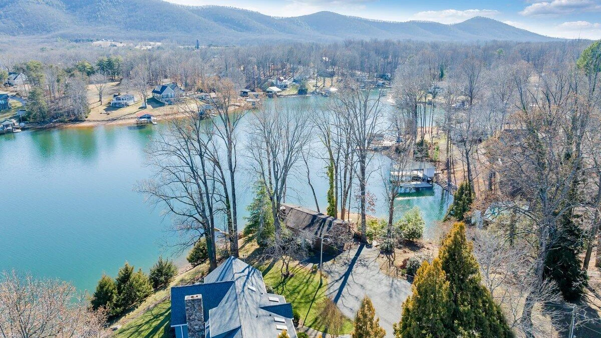 188 Hardy CT - Photo 122