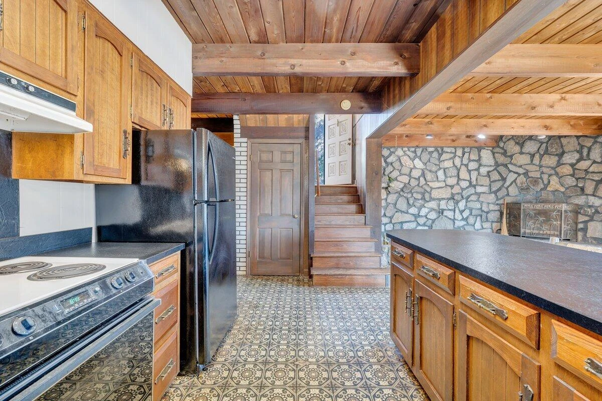 188 Hardy CT - Photo 26