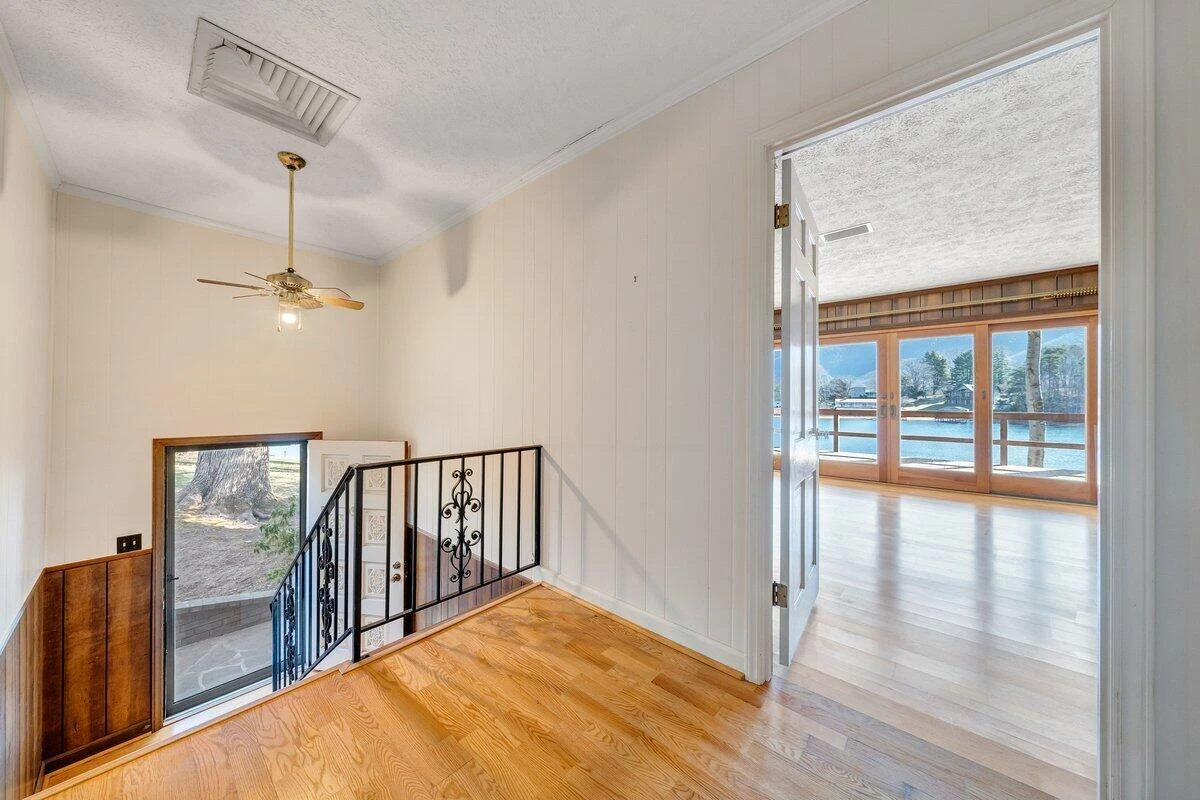188 Hardy CT - Photo 32