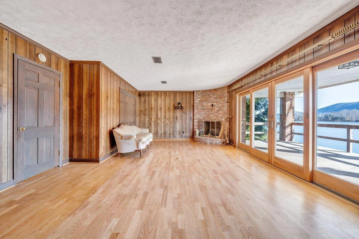 188 Hardy CT - Photo 46