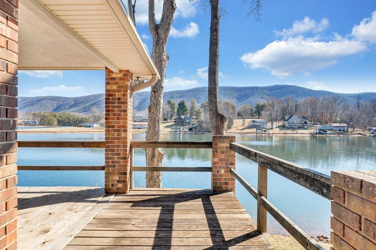 188 Hardy CT - Photo 52