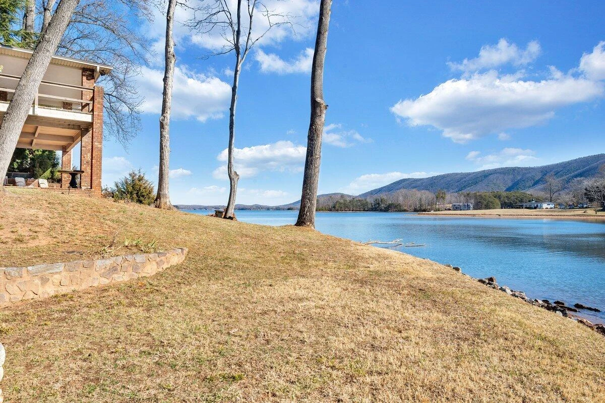 188 Hardy CT - Photo 73