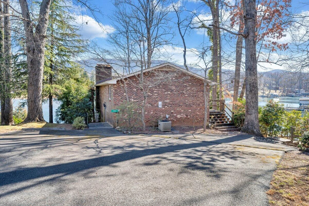 188 Hardy CT - Photo 78