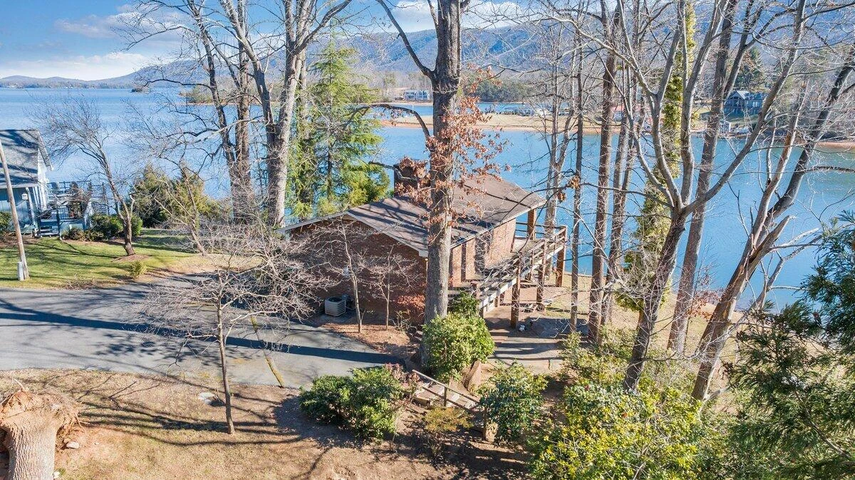 188 Hardy CT - Photo 85