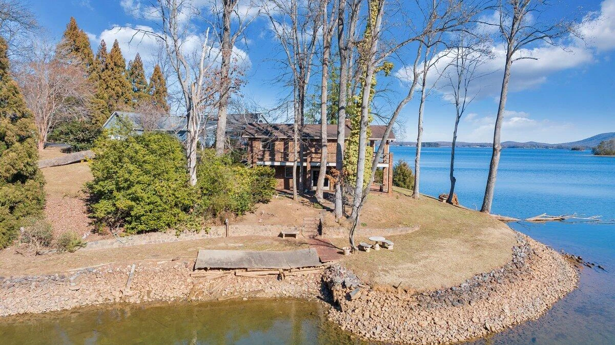 188 Hardy CT - Photo 92
