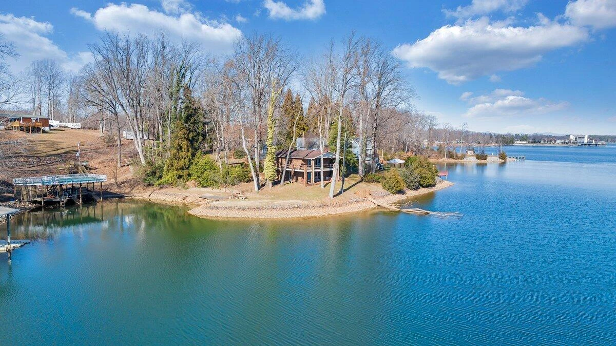 188 Hardy CT - Photo 97
