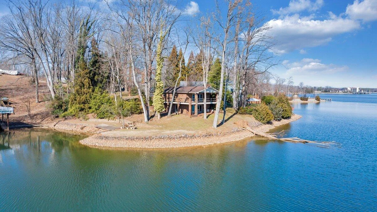 188 Hardy CT - Photo 99