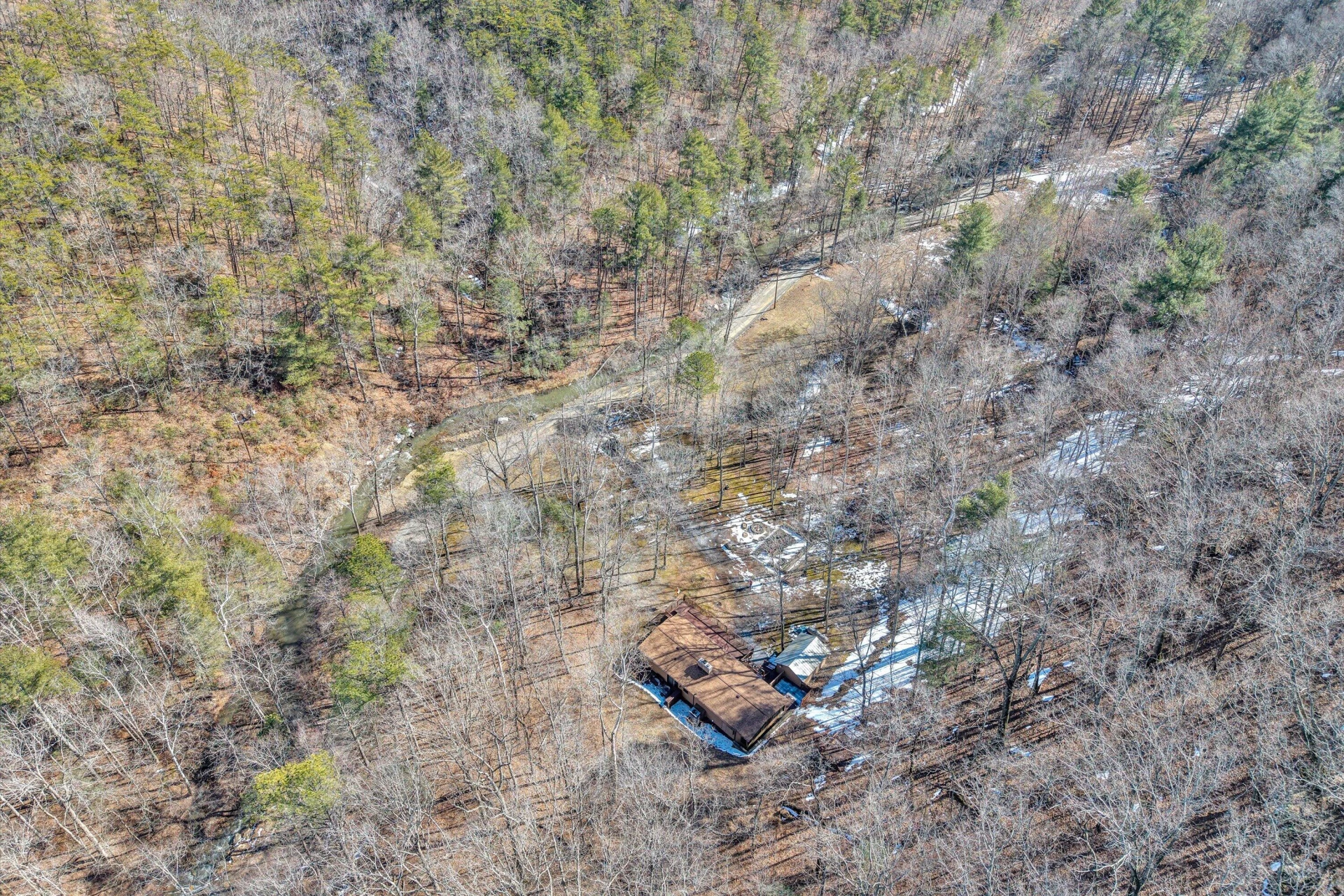 625 Miller Cove RD - Photo 3