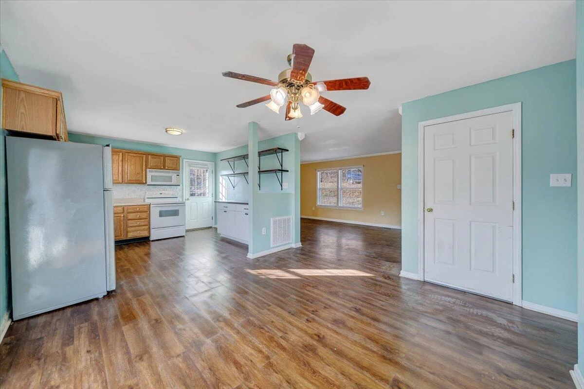 3416 Mount Pleasant BLVD - Photo 12