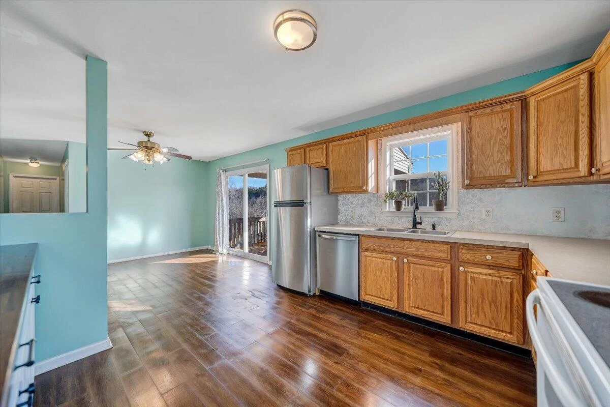 3416 Mount Pleasant BLVD - Photo 17