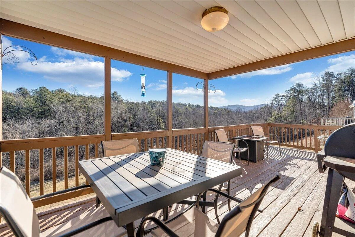 3416 Mount Pleasant BLVD - Photo 39
