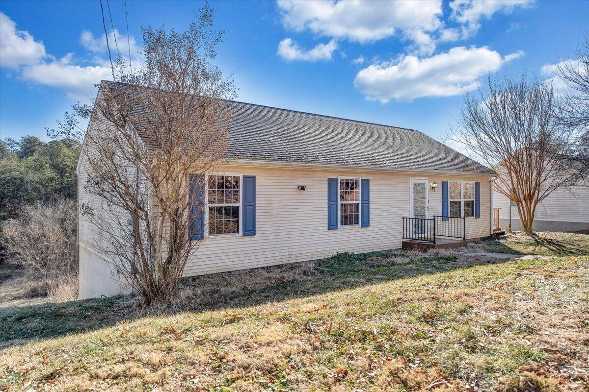 3416 Mount Pleasant BLVD - Photo 40