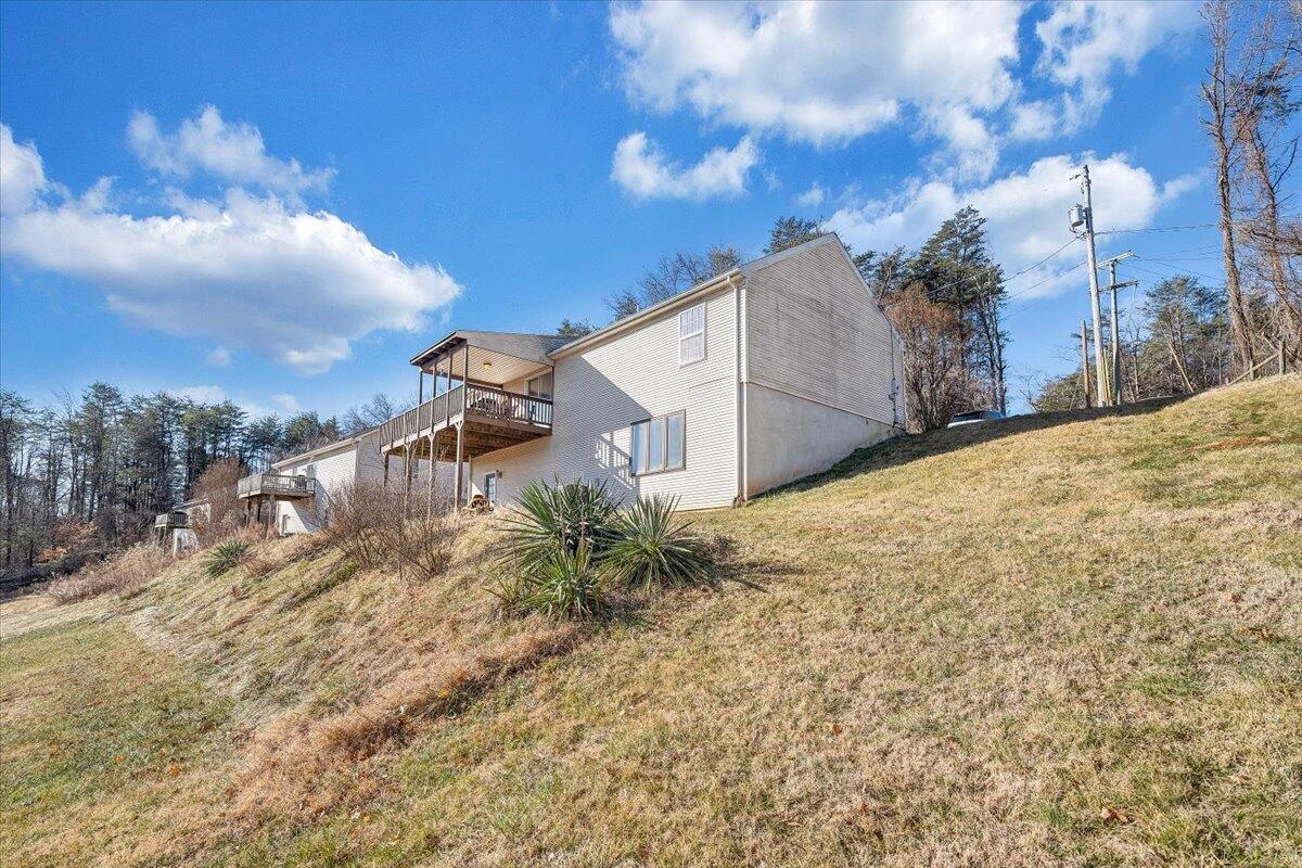 3416 Mount Pleasant BLVD - Photo 48