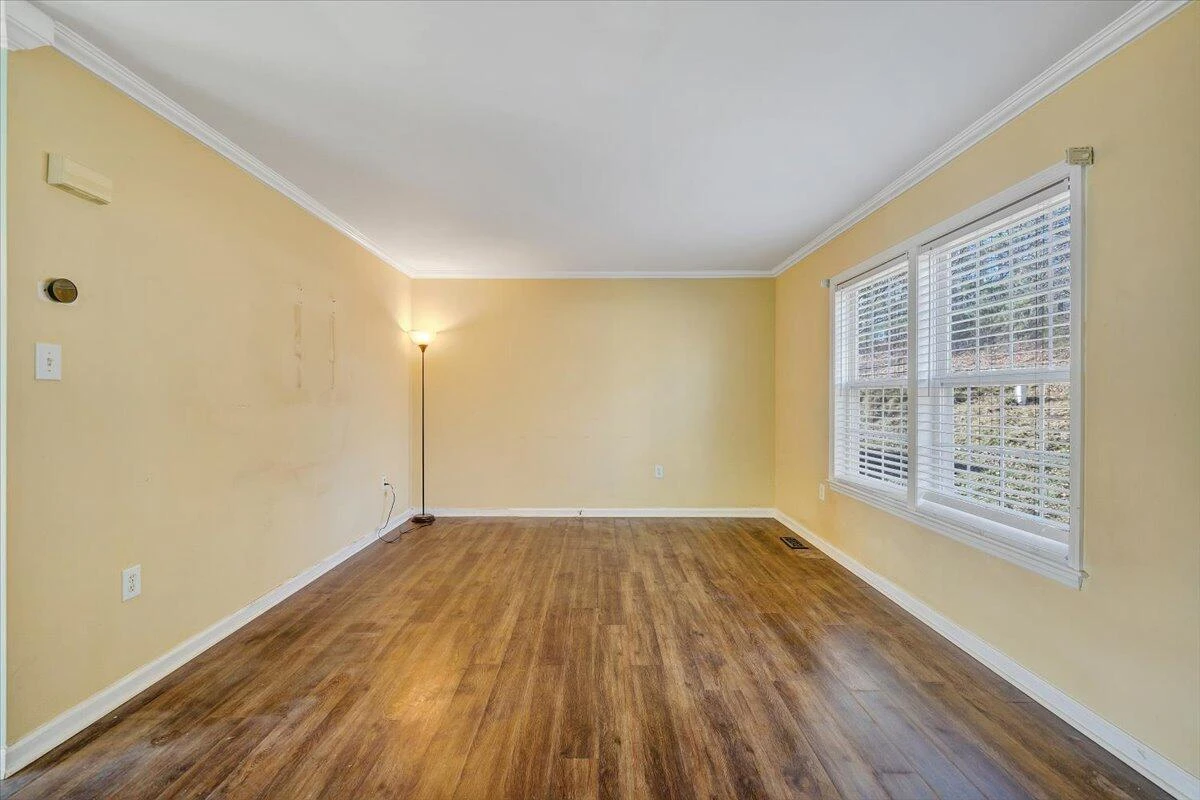 3416 Mount Pleasant BLVD - Photo 5