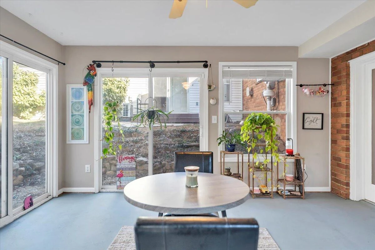 1511 W Carrollton AVE - Photo 11