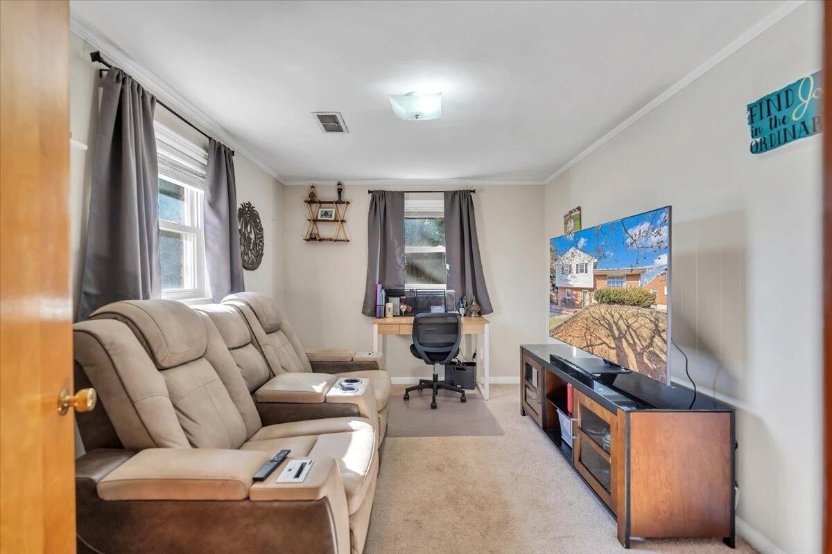 1511 W Carrollton AVE - Photo 15
