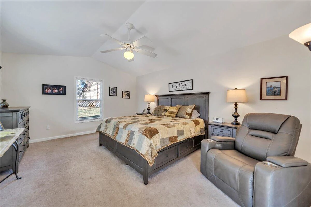 1511 W Carrollton AVE - Photo 18
