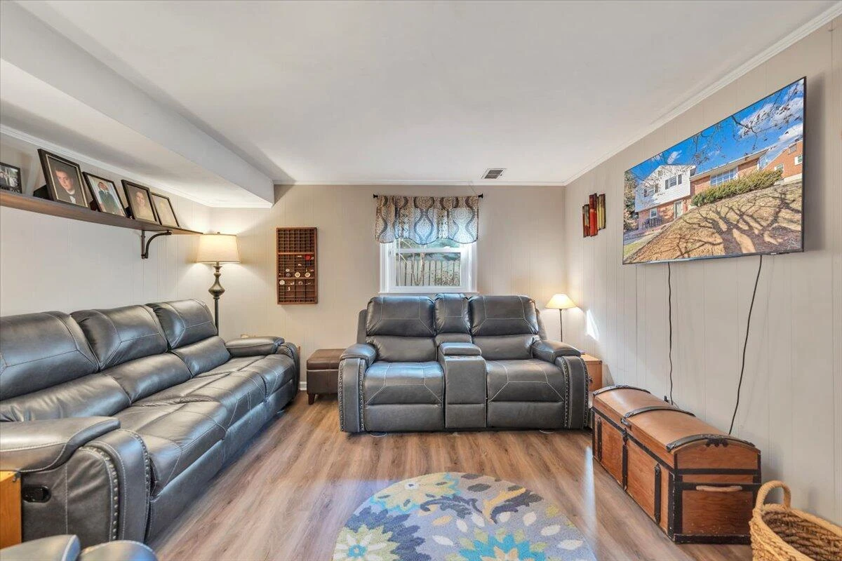 1511 W Carrollton AVE - Photo 4