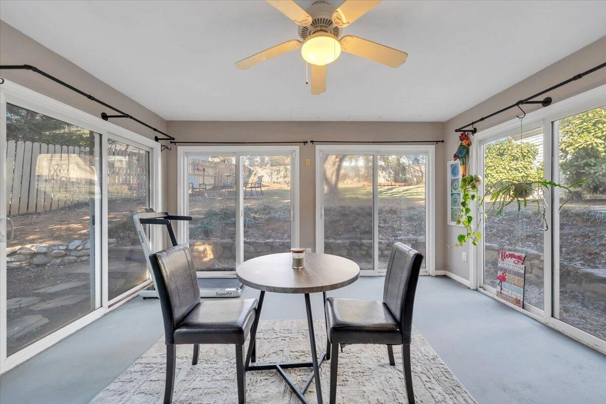 1511 W Carrollton AVE - Photo 8