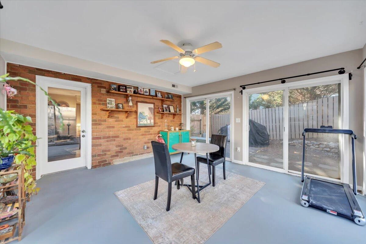 1511 W Carrollton AVE - Photo 9