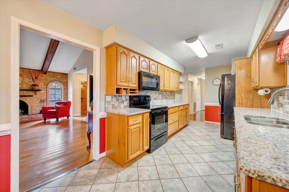 8132 Running Deer LN - Photo 15