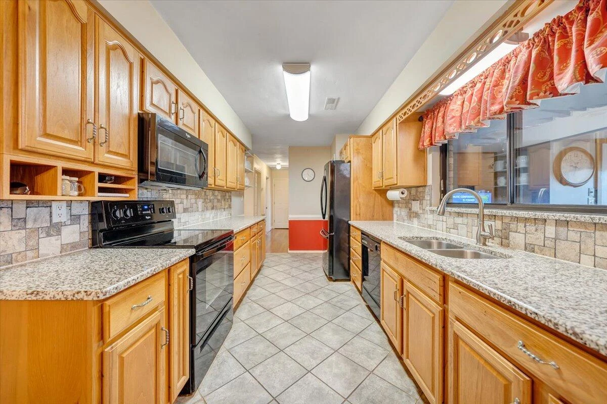 8132 Running Deer LN - Photo 16