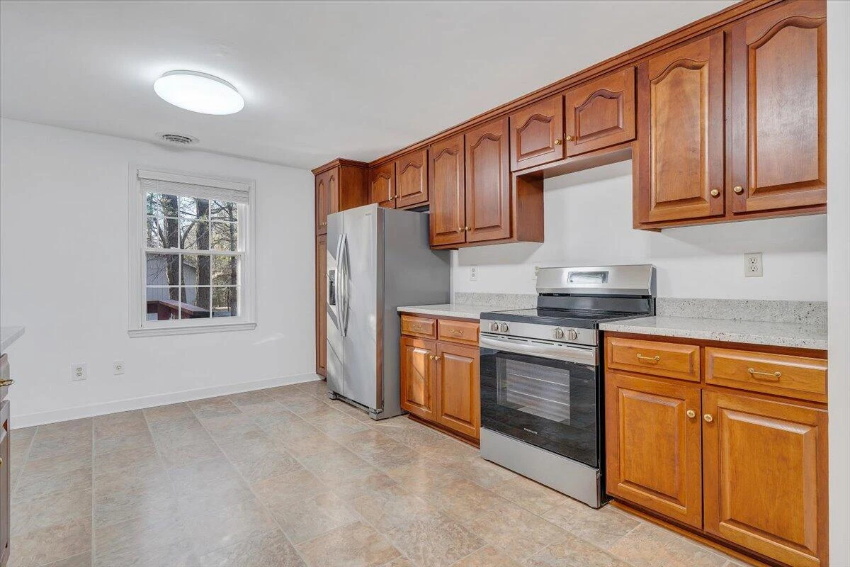 105 Forest Hill LN - Photo 10