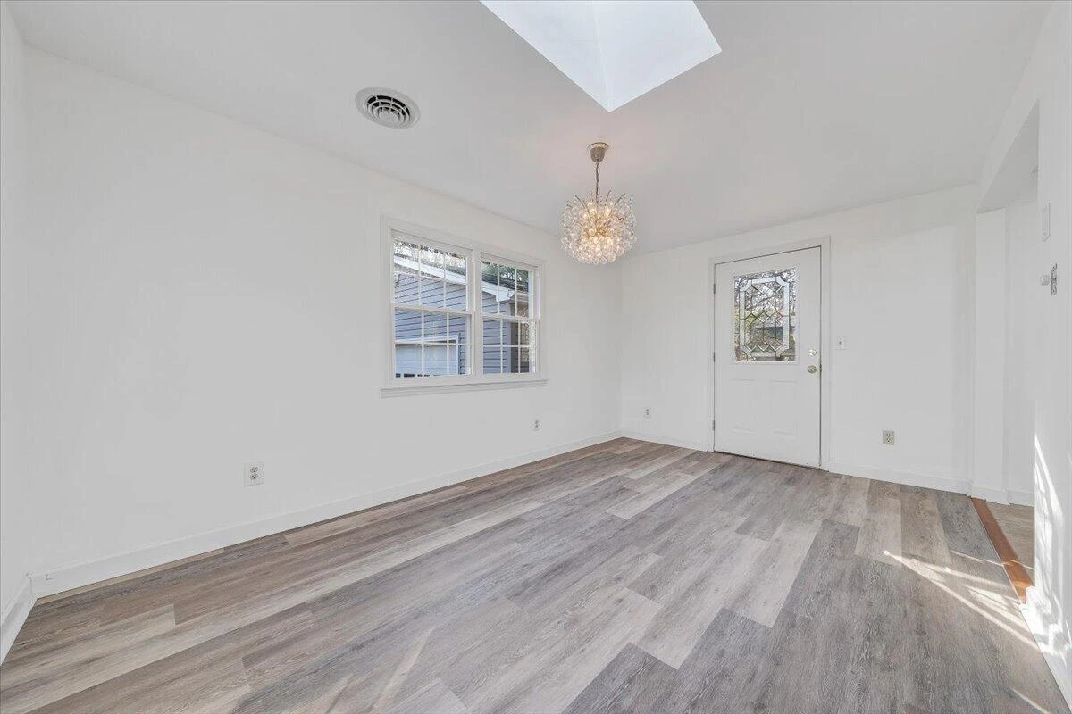 105 Forest Hill LN - Photo 15