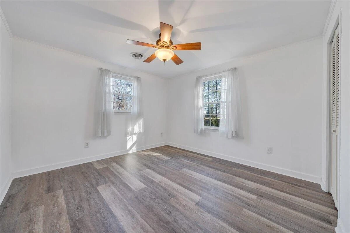 105 Forest Hill LN - Photo 17