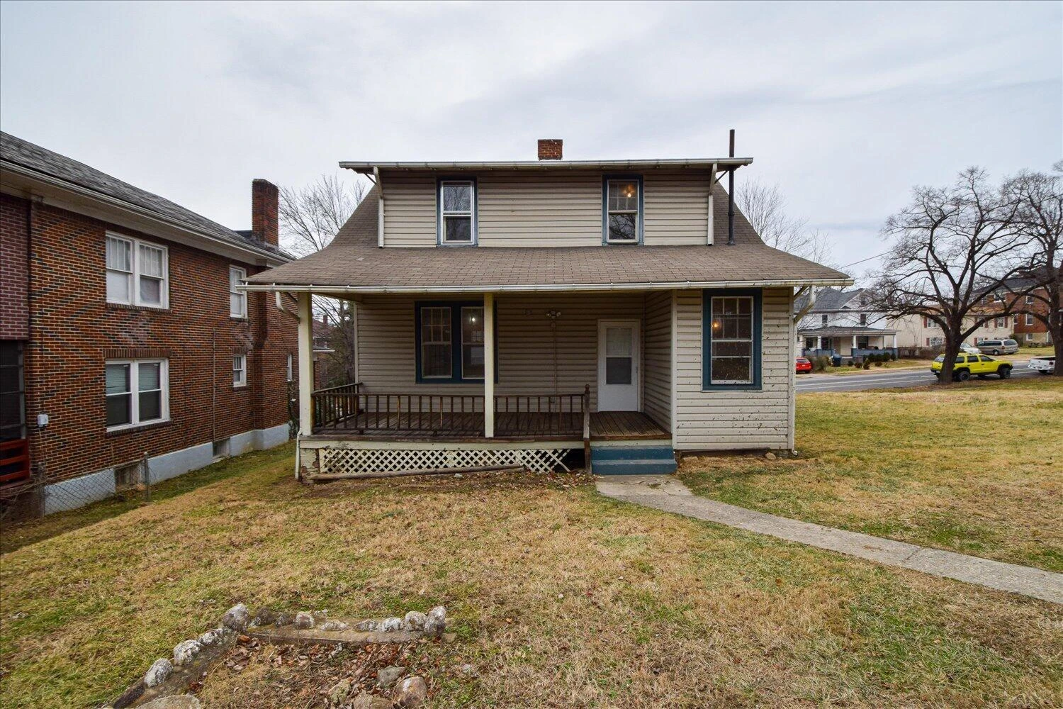 915 Lafayette BLVD NW - Photo 24