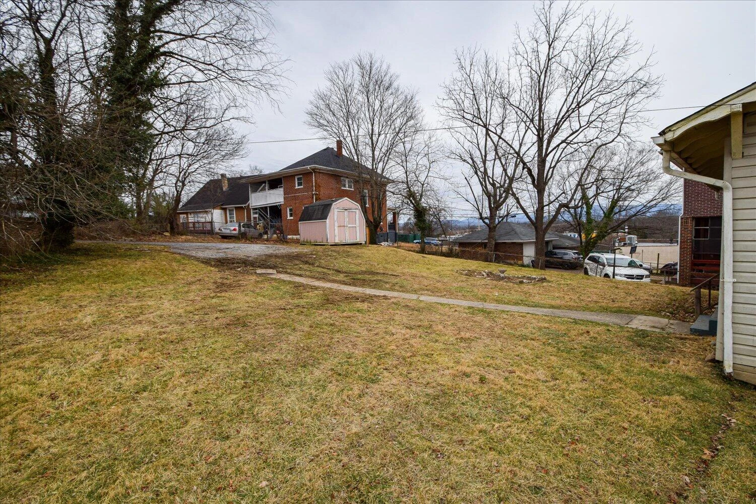 915 Lafayette BLVD NW - Photo 25