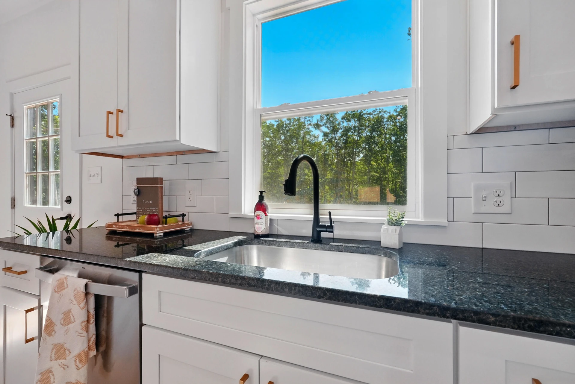 3006 Wilson ST - Photo 11