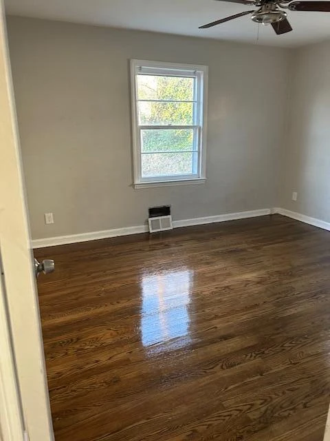 726 Elizabeth AVE - Photo 12