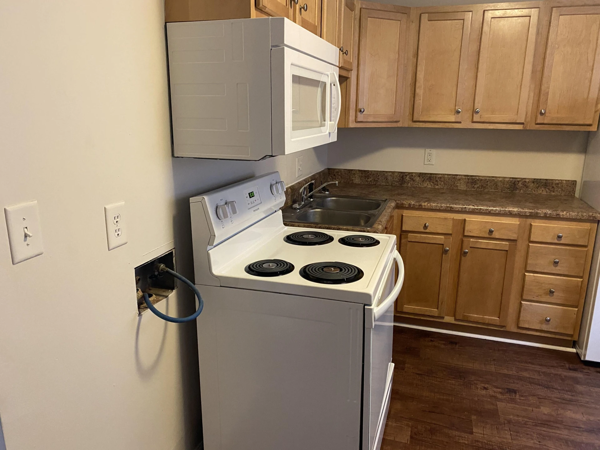 330 Maddock AVE NE - Photo 28