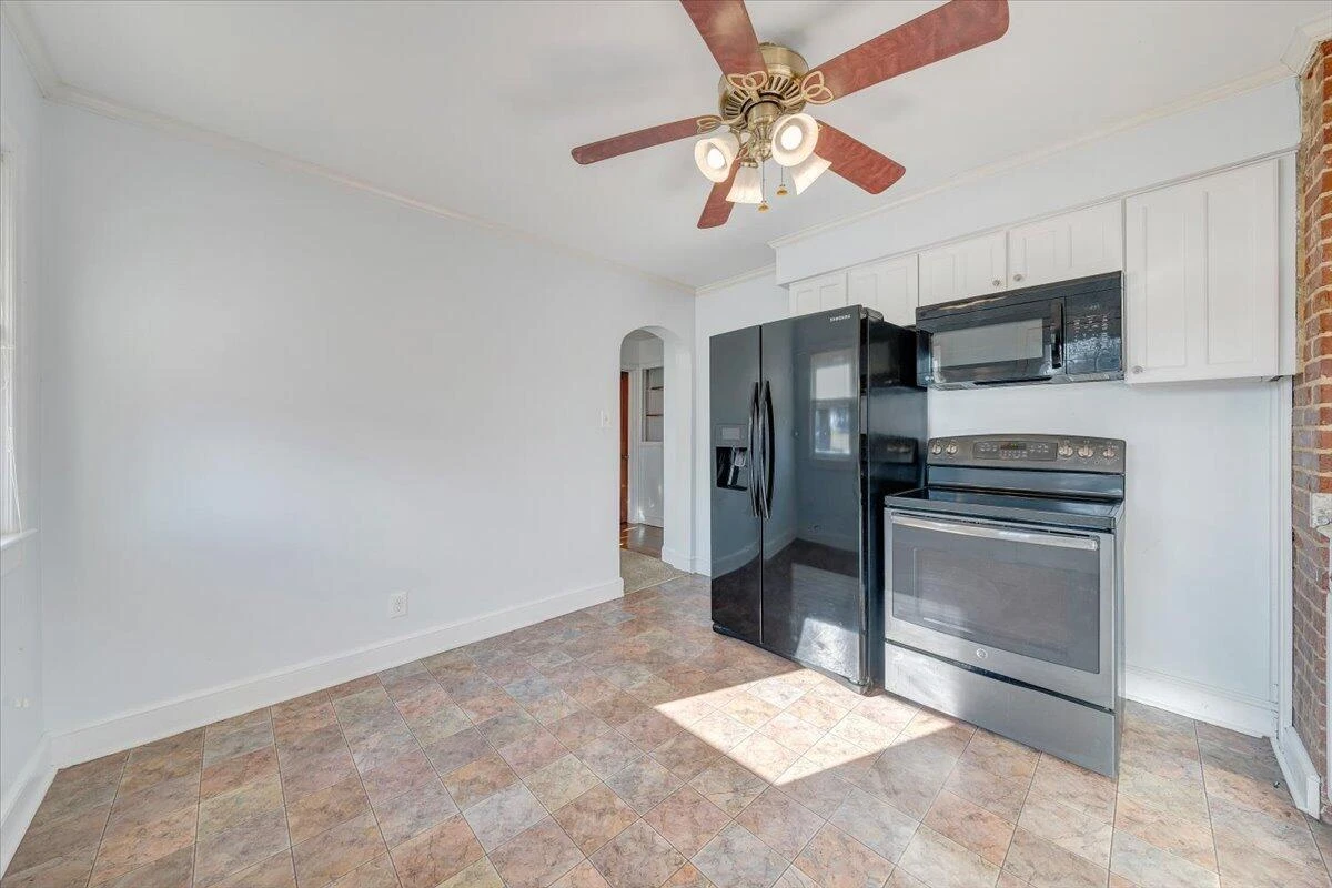 2346 Berkley AVE SW - Photo 19