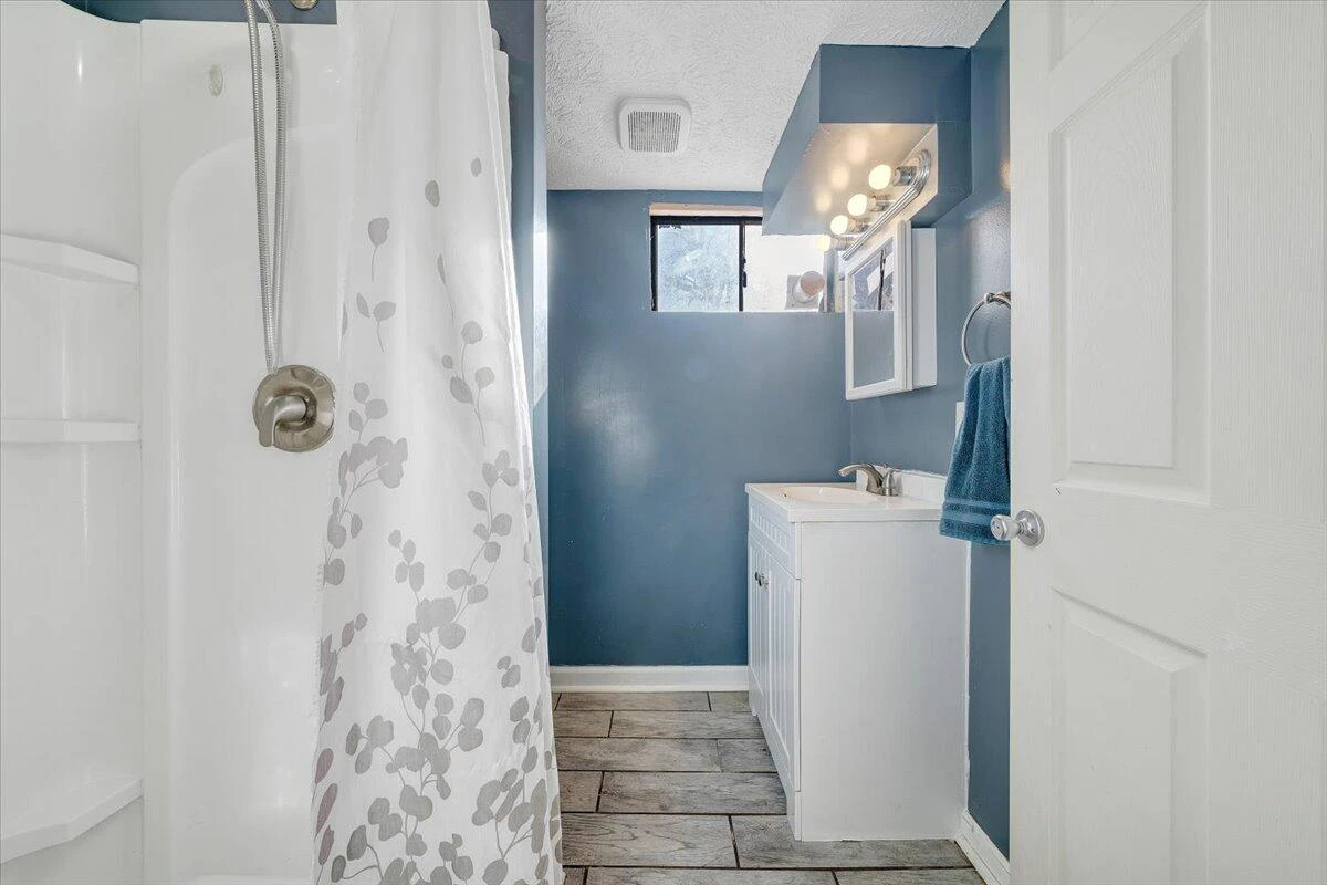 2346 Berkley AVE SW - Photo 30