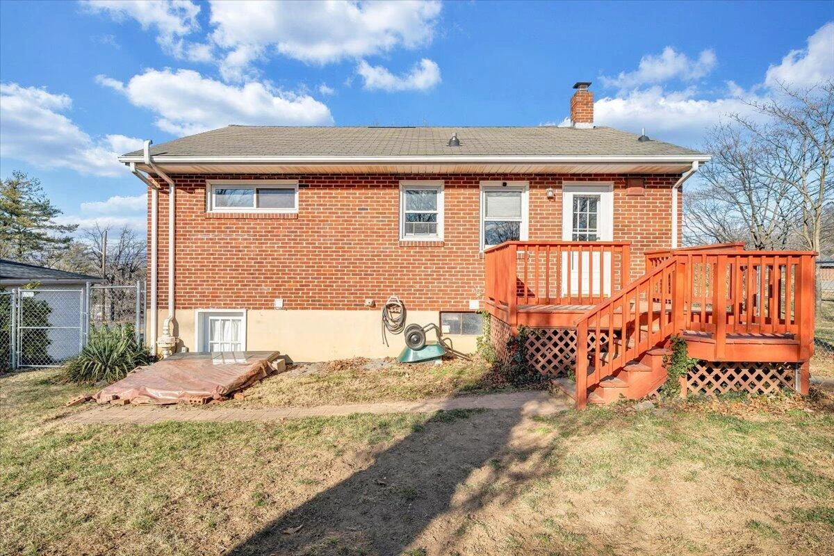 2346 Berkley AVE SW - Photo 36