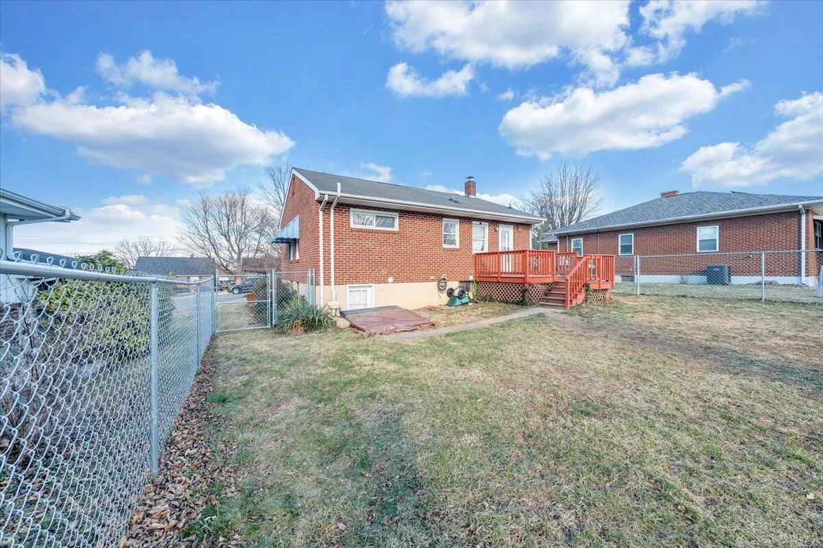 2346 Berkley AVE SW - Photo 40