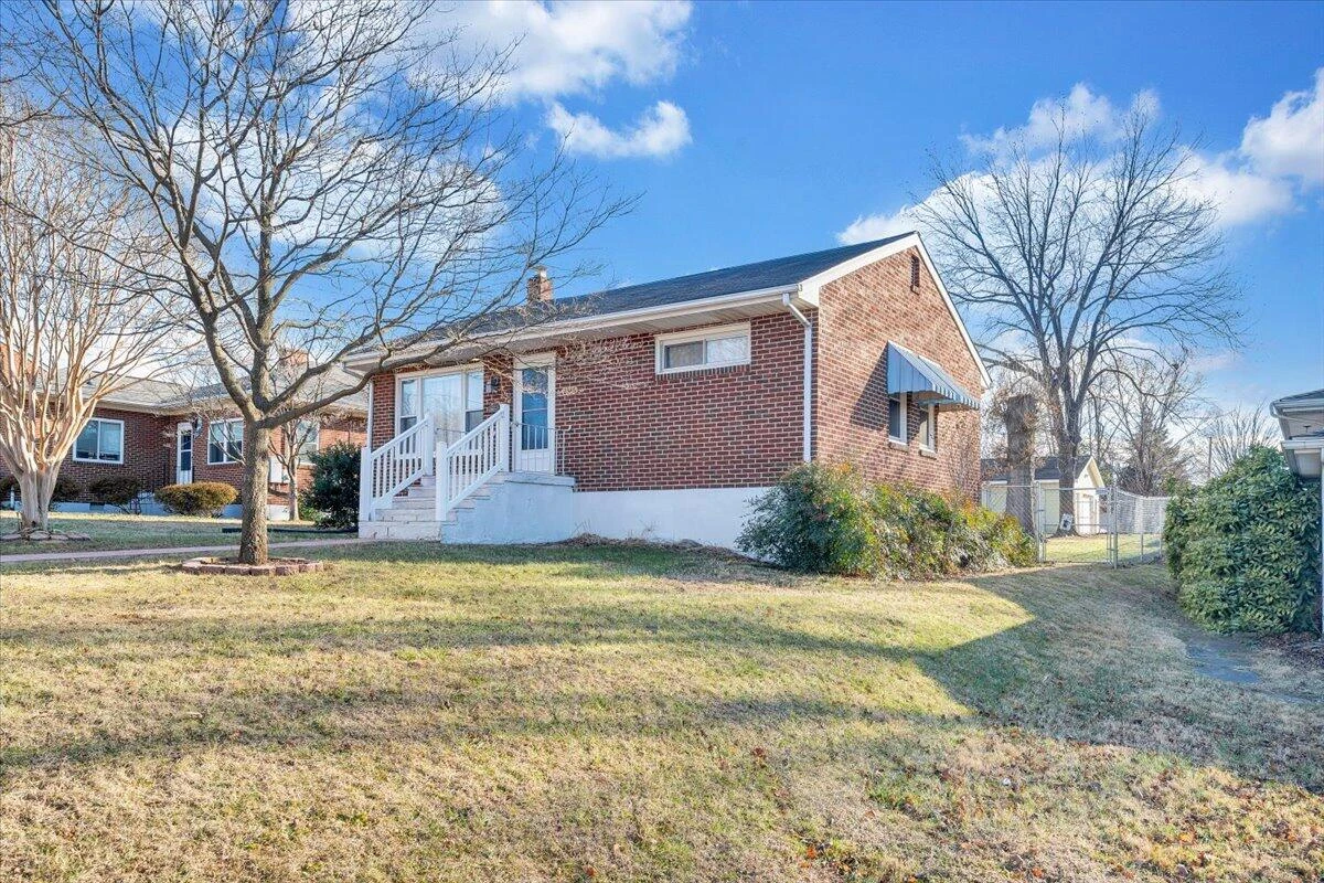 2346 Berkley AVE SW - Photo 48