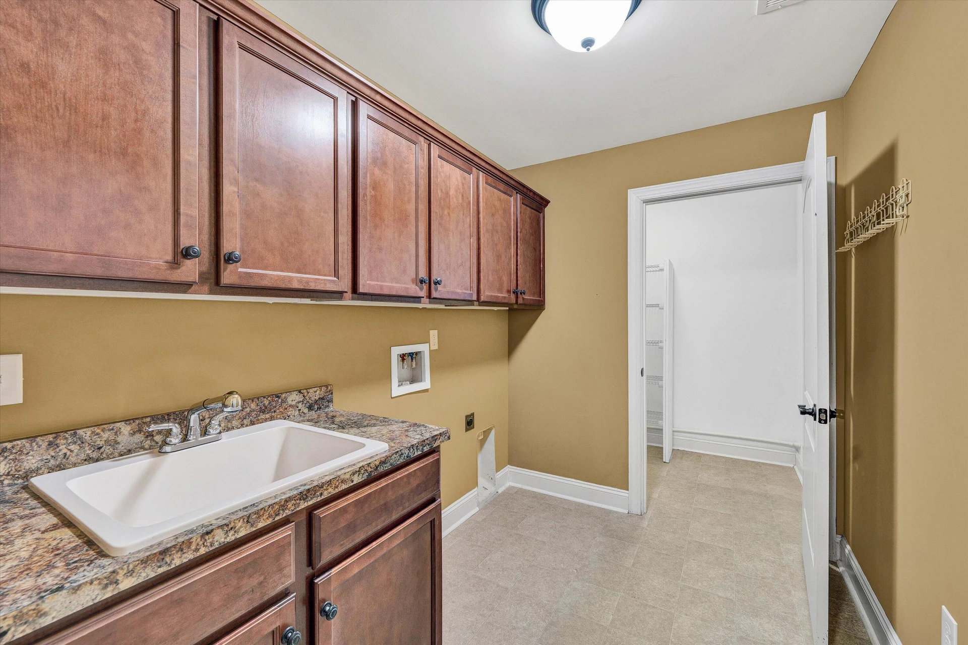 5446 Orchard Villas CIR #6-1 - Photo 20