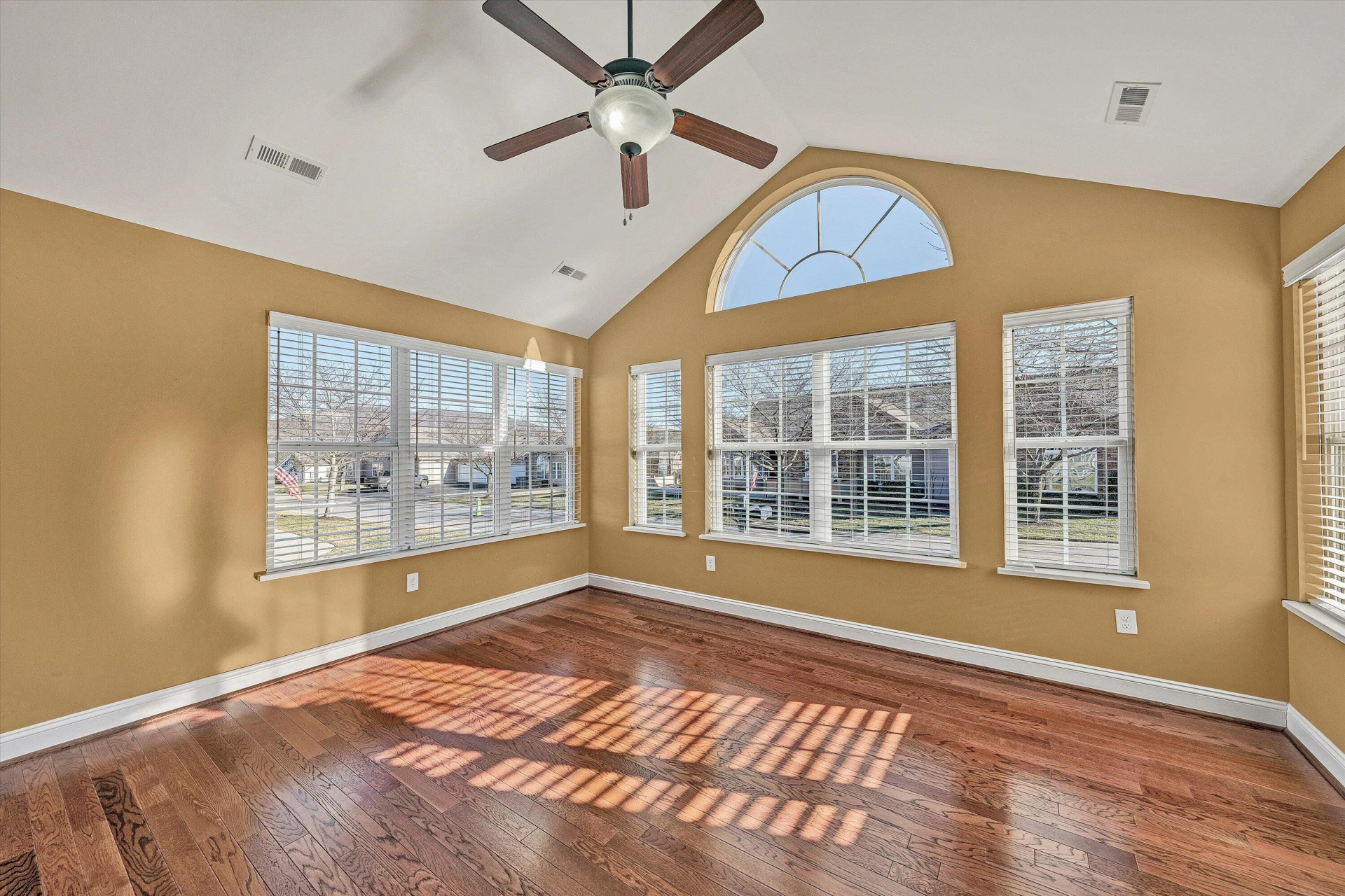 5446 Orchard Villas CIR #6-1 - Photo 10