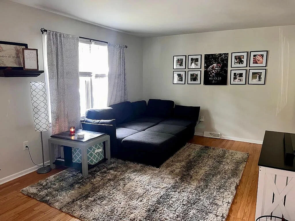 3601 Rolling Hill AVE NW - Photo 2