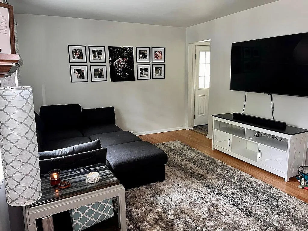 3601 Rolling Hill AVE NW - Photo 4