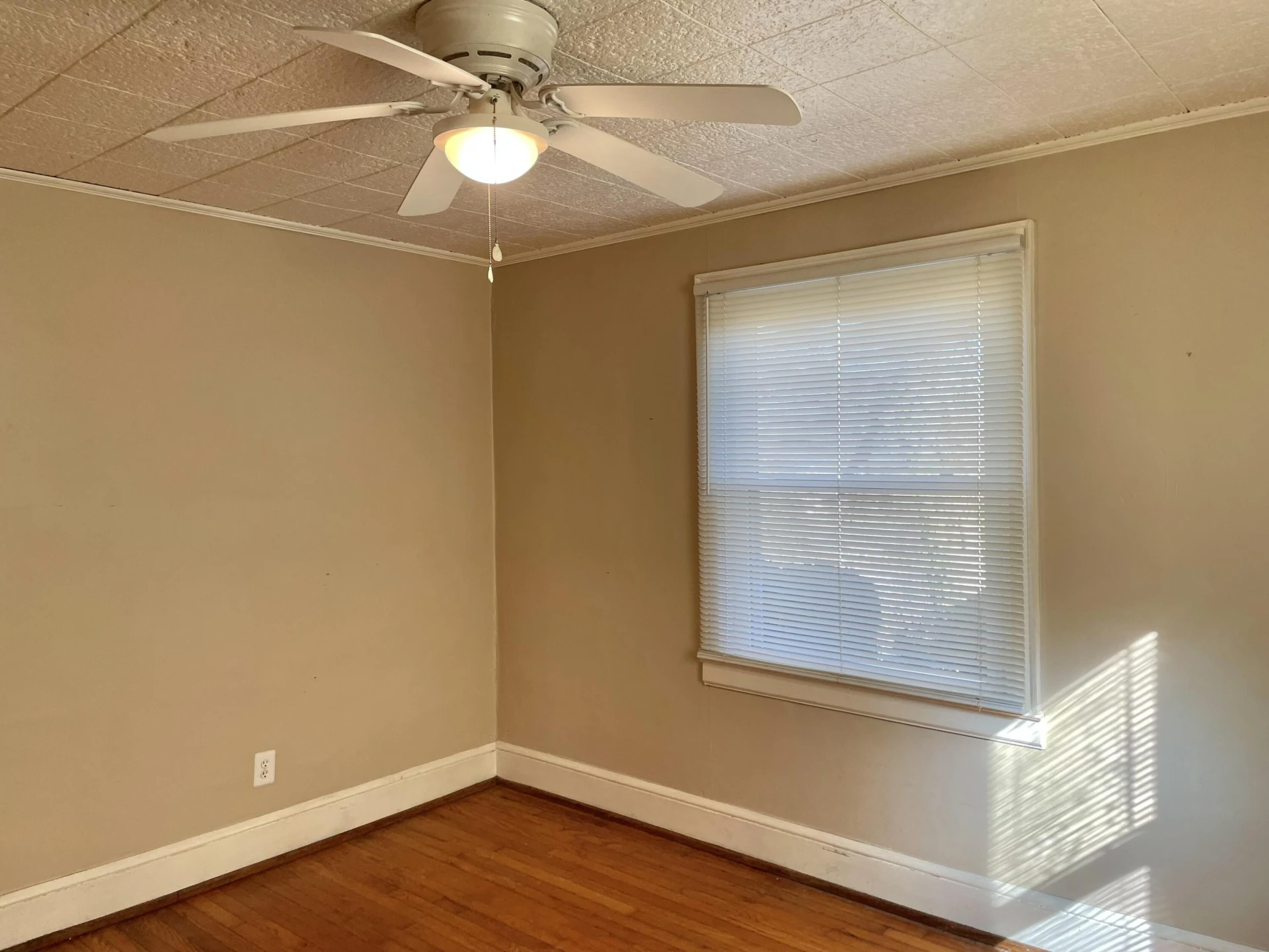 1152 Hamilton AVE SW - Photo 22